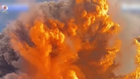 VIDEO Alertă roșie după erupția unui vulcan! Autoritățile au ridicat nivelul de alertă la cel mai înalt grad